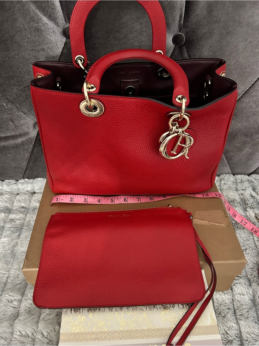 ❤️Dior Diorissimo Pebbled Leather light Gold Hardware and Detachable Pouch - Picture 7 of 9
